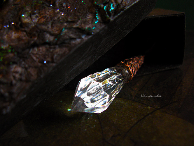 "Волшебный кристалл", фотографии необычных украшений