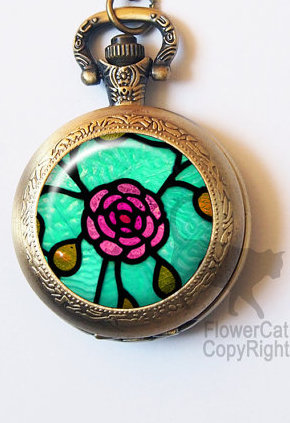 Карманные часы-подвеска с витражной розой из "Красавицы и Чудовища" от "Flowercatjewelry"