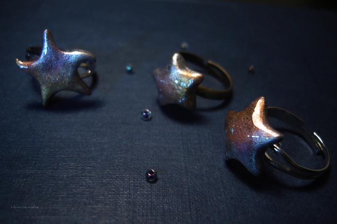 Необычные кольца-звёздочки из рождественской серии волшебных украшений