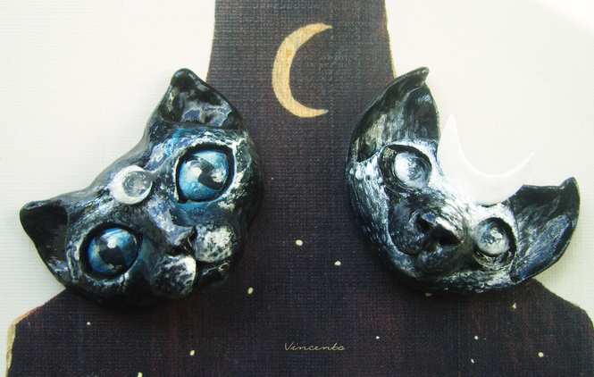 Акция на редкие украшения с лунными котами